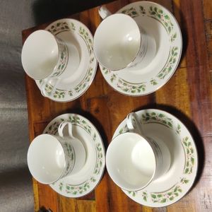 Holly Holiday Set of 4